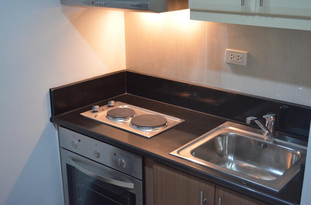 Greenbelt Madison Apartments ماكاتي المظهر الخارجي الصورة