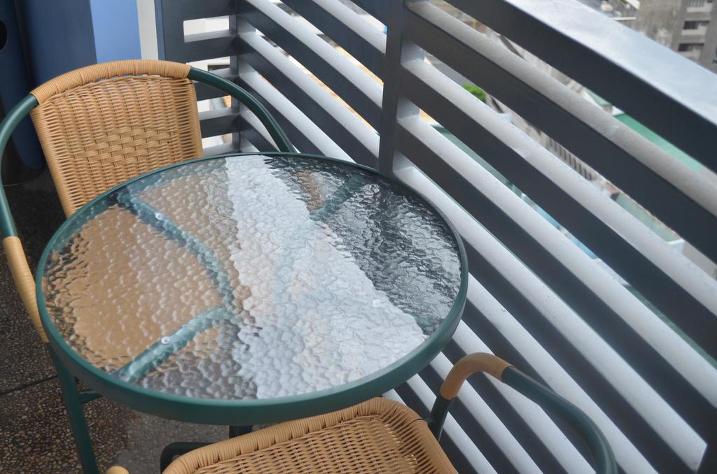 Greenbelt Madison Apartments ماكاتي المظهر الخارجي الصورة